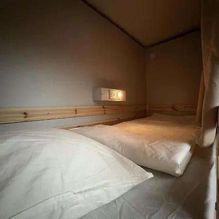 Wow * Βαρσοβία